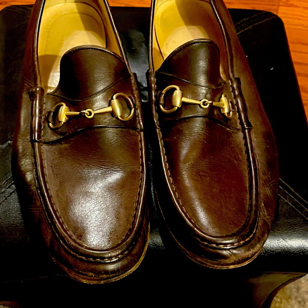 Elegant Gucci Brown Leather Loafers with Gold horseshoe bit buckle